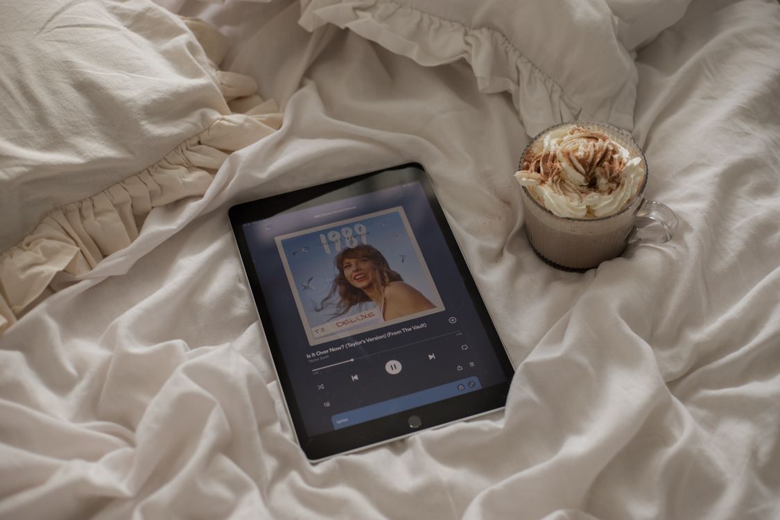 Sprawdzenie aktywności znajomych na Spotify